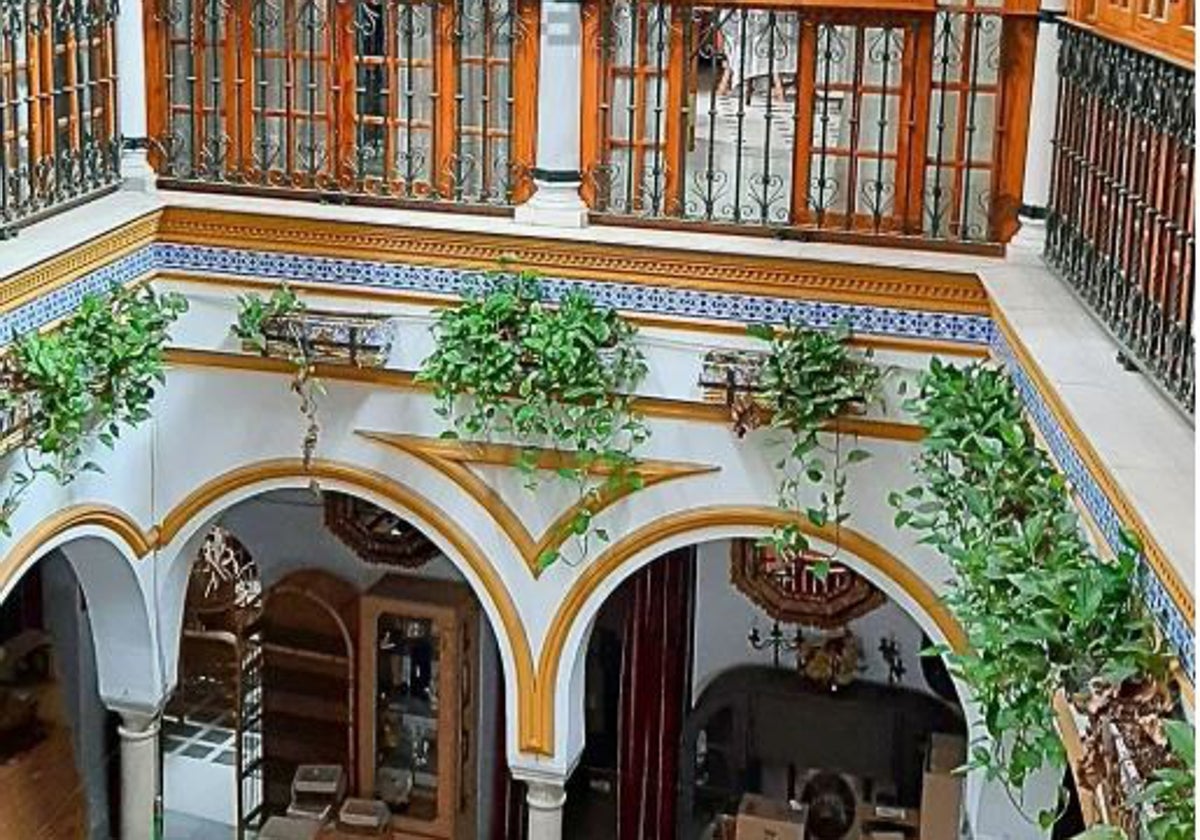 Detalle de una casa que se vende en la calle Boteros y que cuesta 4.950.000 euros comprarla