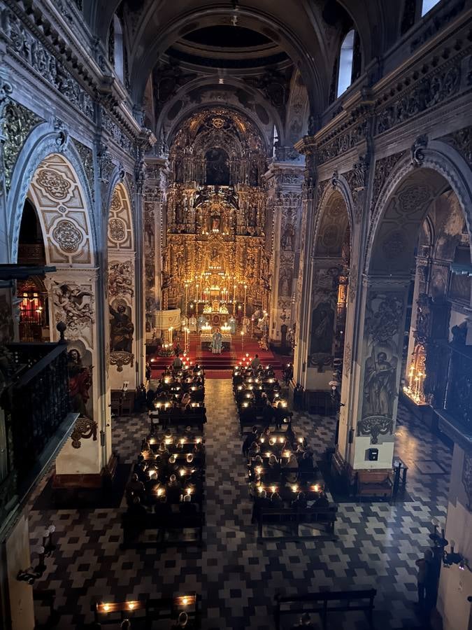 Misa Rorate Caeli en la parroquia de la Magdalena