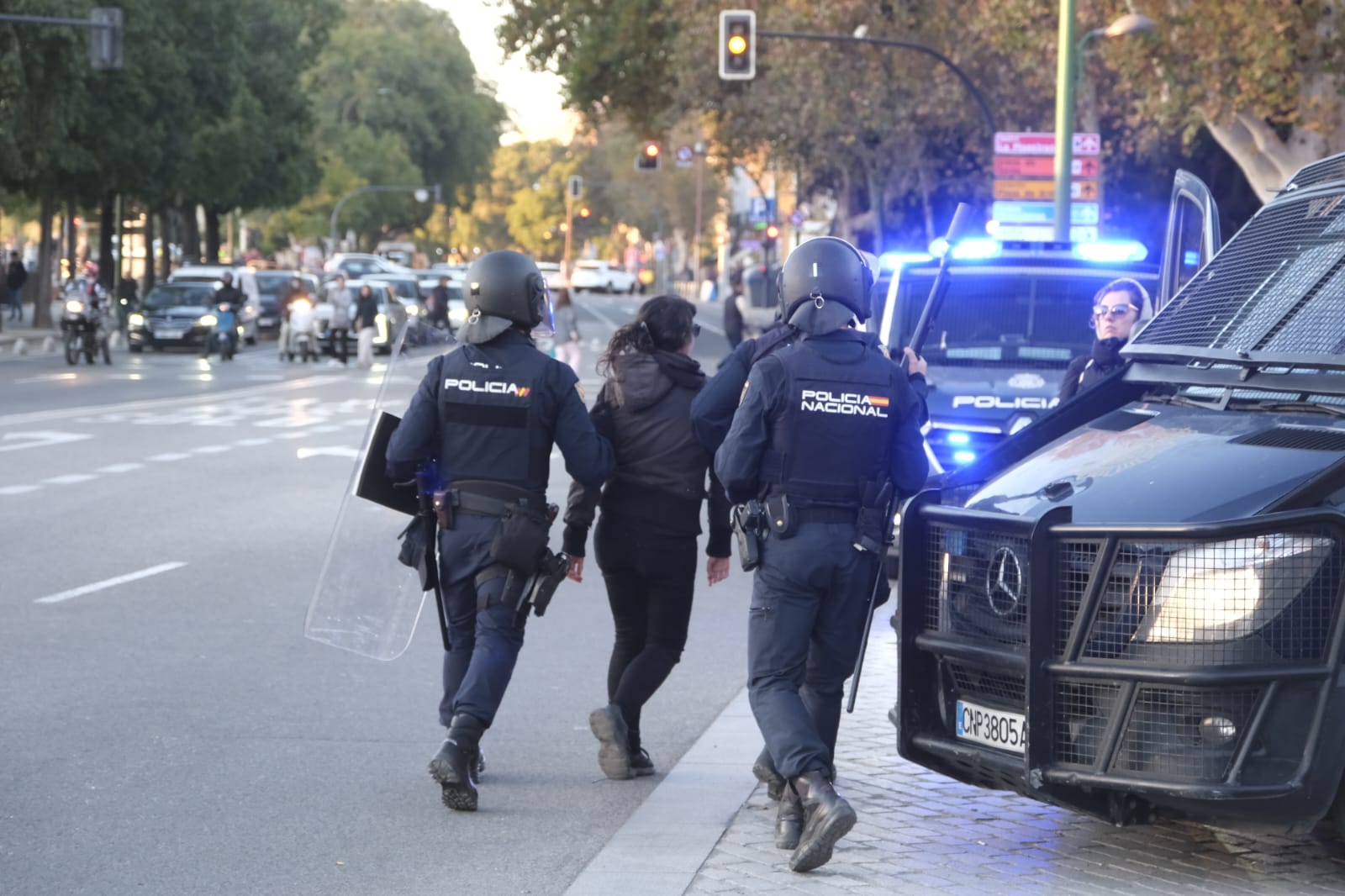 Manifestación por la muerte del mantero fallecido este domingo tras caer al río 