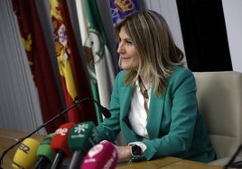 El PSOE critica que Ana Jáuregui «dedique más tiempo a sus cargos privados» que a dirigir el Alcázar de Sevilla