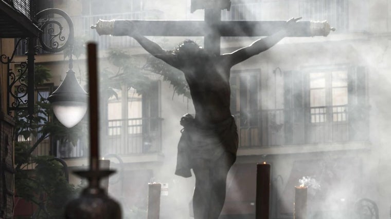 El Cristo de Burgos en la mañana del 1 de junio