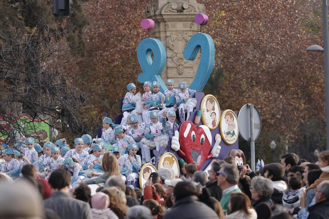 Primeros momentos de la Cabalgata de Reyes Magos de Sevilla 