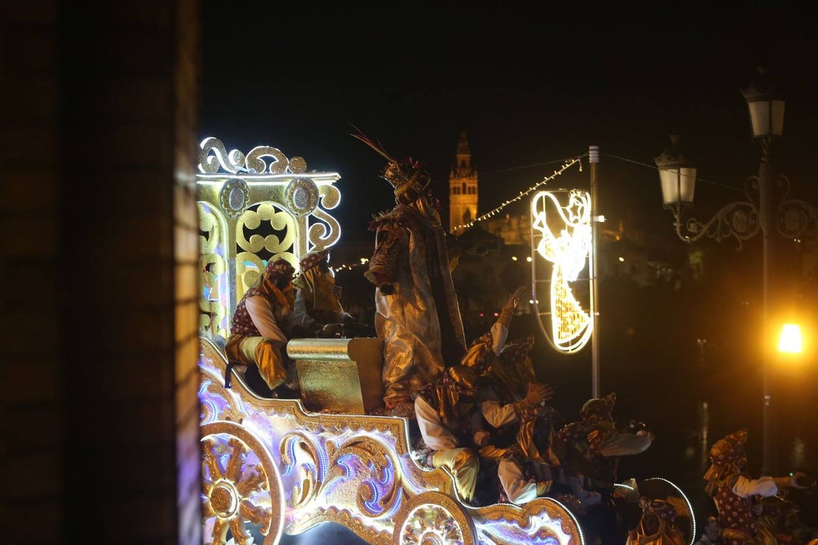 Cabalgata de los Reyes Magos a su paso por Triana