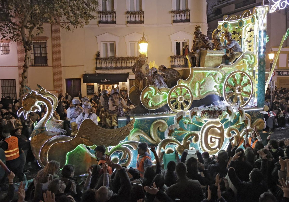 La carroza de Gaspar por las calles