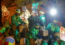 Sevilla se despidió de los Reyes Magos en sus cuatro puntos cardinales