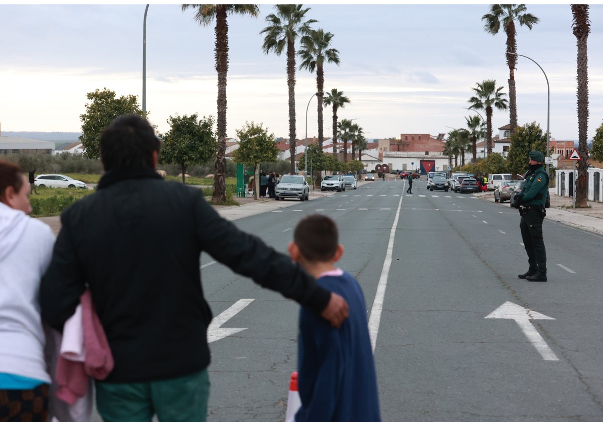 Vecinos de Gerena tras el crimen cometido en el pueblo sevillano