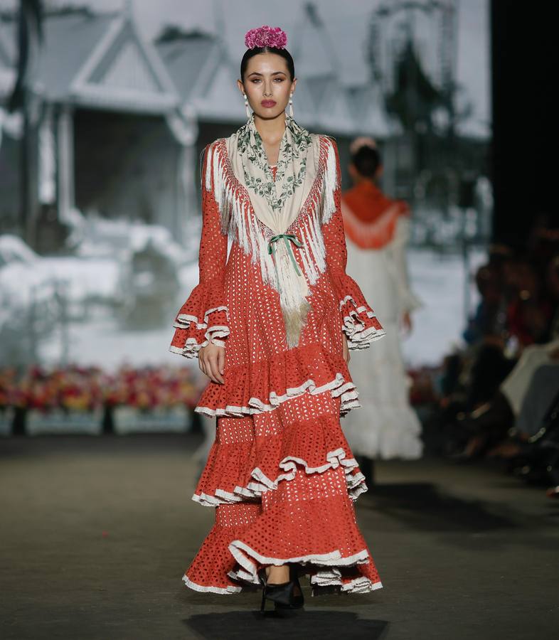 Gran variedad de colores en los trajes de Carmina, Lucía Márquez y Sueños de Abril 