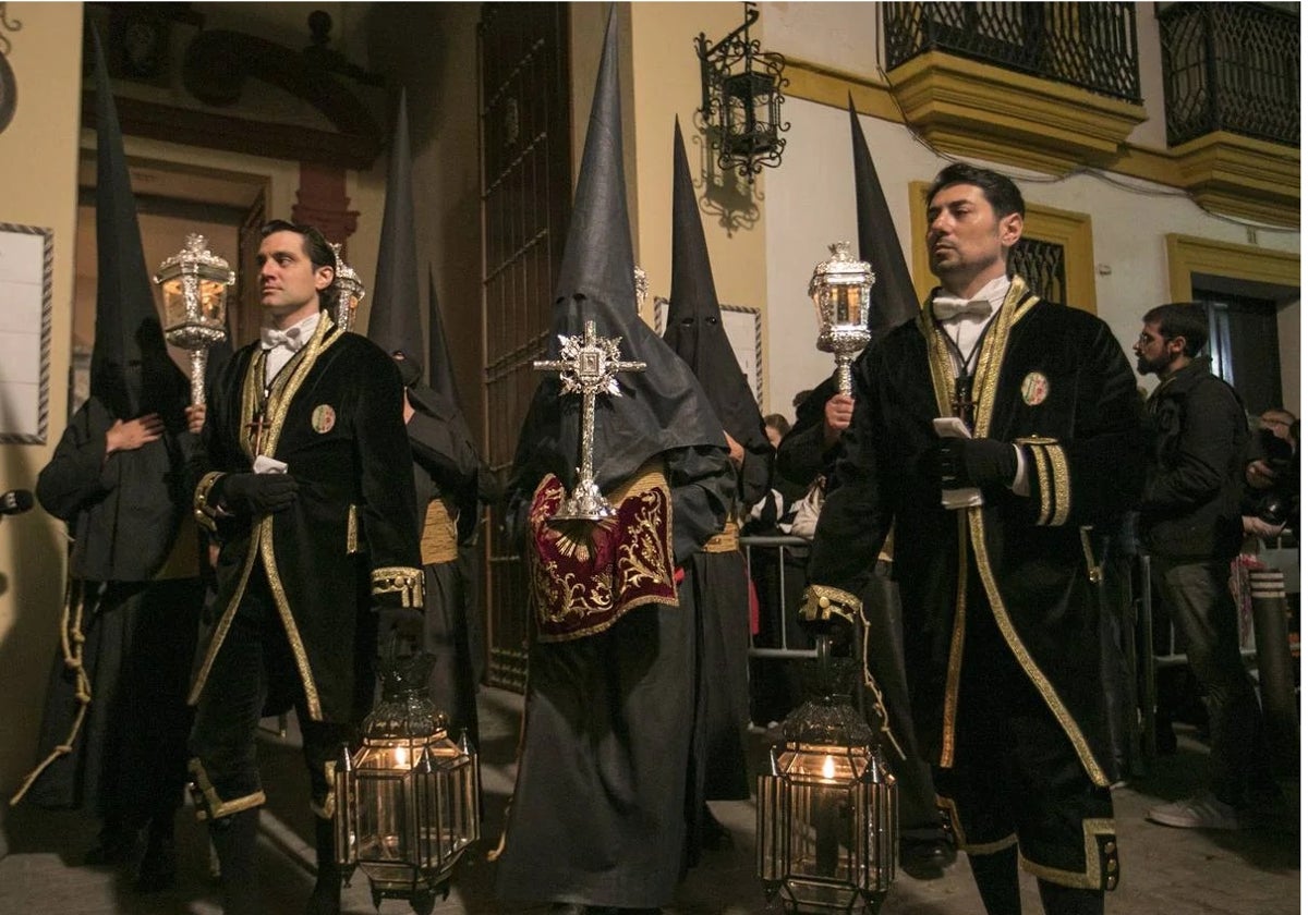 Nazarenos de la Vera Cruz