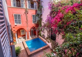 Así es la casa en venta más cara de Sevilla: tiene cinco siglos, piscina, vistas a la Giralda y vale 8 millones de euros