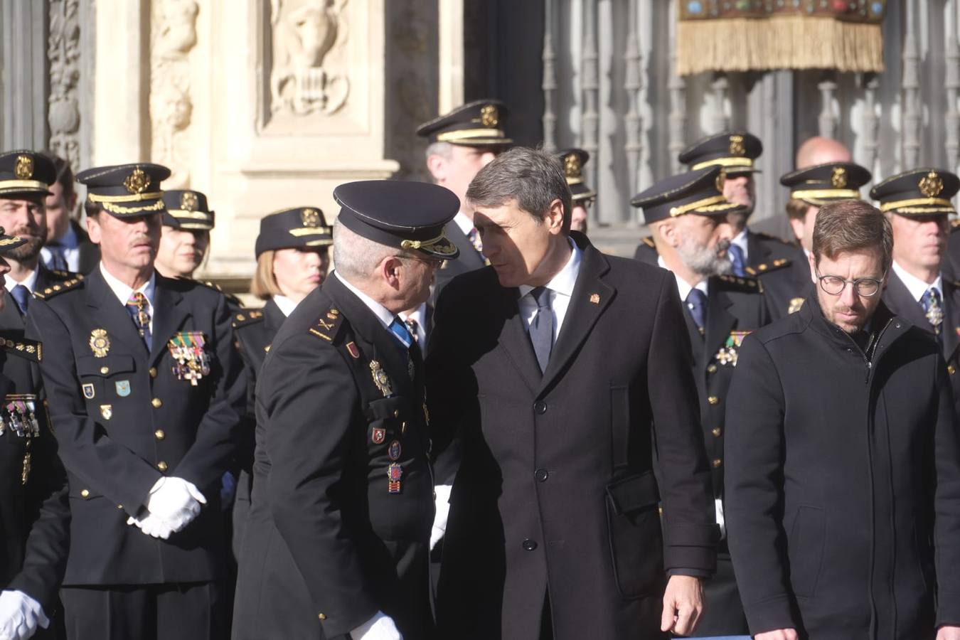 La plaza de San Francisco ha sido el escenario del aniversario de la Policía Nacional en Sevilla