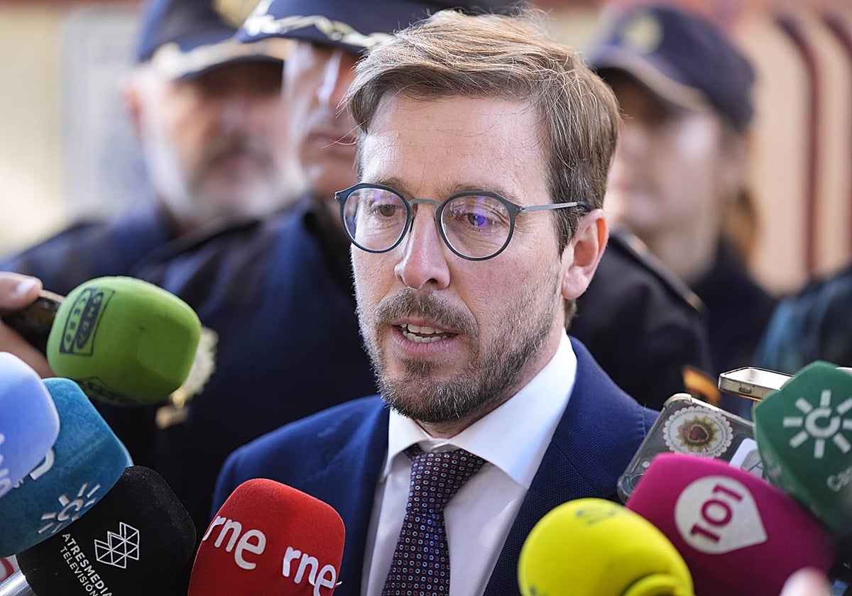 El subdelegado del Gobierno central en Sevilla, Francisco Toscano