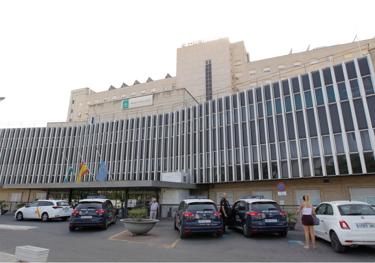 Fachada del Hospital de Valme