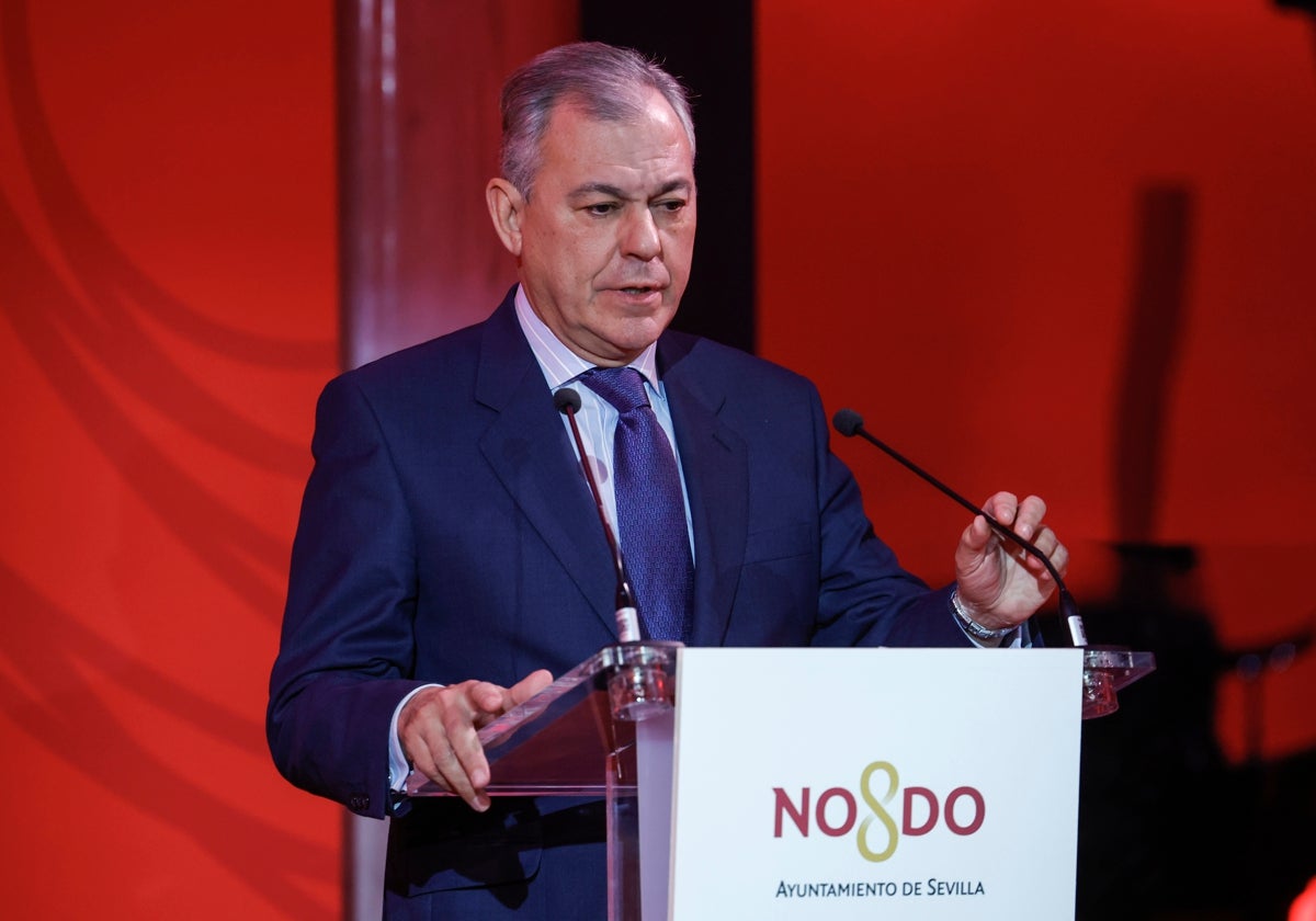 El alcalde de Sevilla, José Luis Sanz