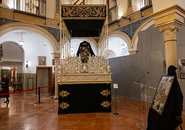 La exposición de la Vera Cruz en el Círculo Mercantil, en imágenes