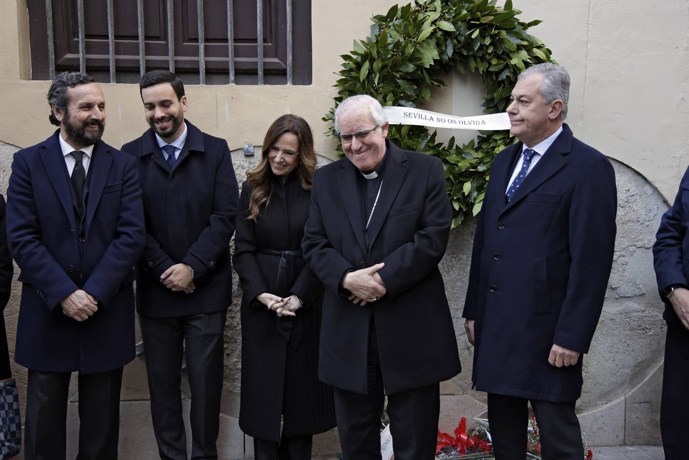 La familia Jiménez-Becerril ha estado acompañada en todo momento por representantes del Ayuntamiento de Sevilla