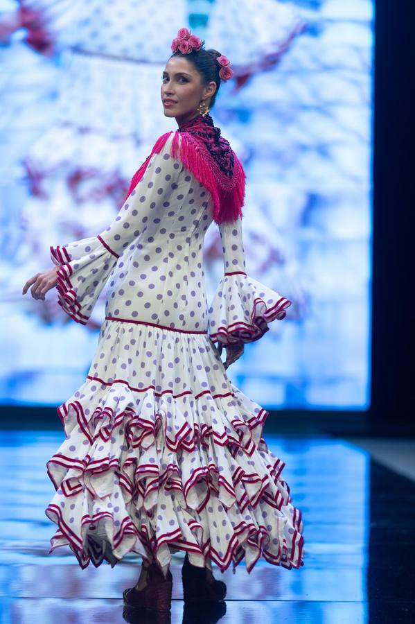 La firma Miabril presenta a una mujer muy flamenca en el Simof 2025