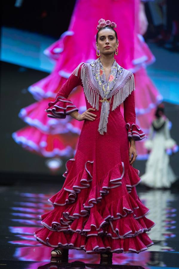 La firma Miabril presenta a una mujer muy flamenca en el Simof 2025