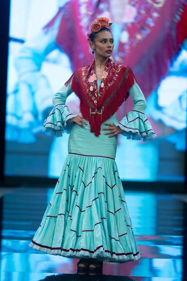 La firma Miabril presenta a una mujer muy flamenca en el Simof 2025