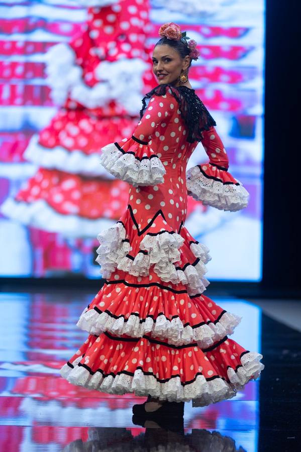 La firma Miabril presenta a una mujer muy flamenca en el Simof 2025