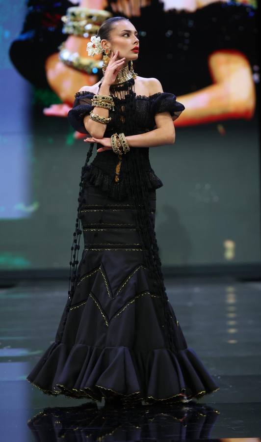 Inspiración tailandesa es la que ha tenido Aurora Gaviño en esta nueva colección