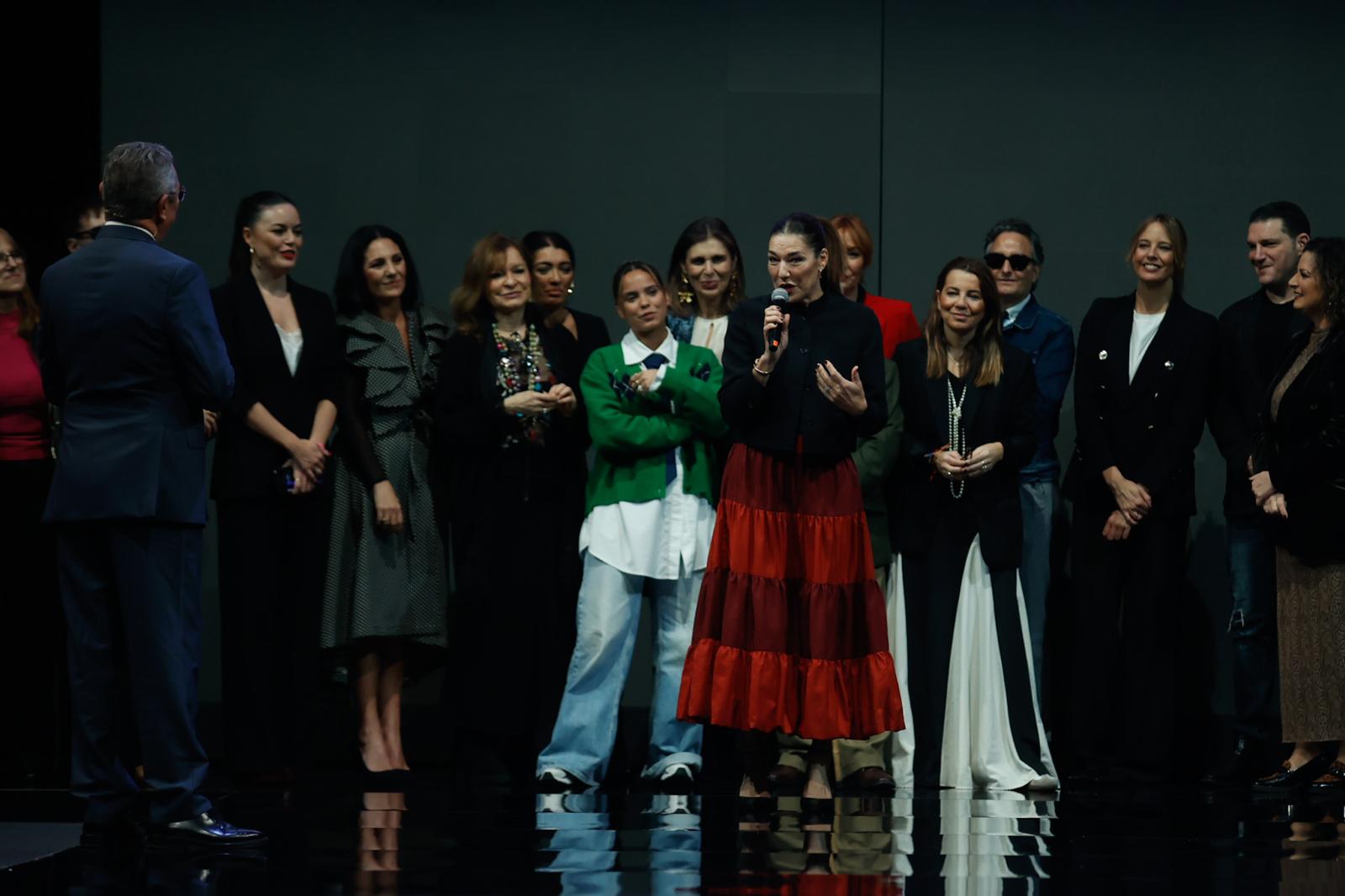 Detalle del desfile del Certamen de jóvenes diseñadores en SIMOF 2025