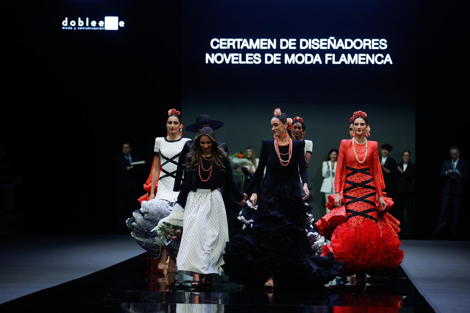 Detalle del desfile del Certamen de jóvenes diseñadores en SIMOF 2025