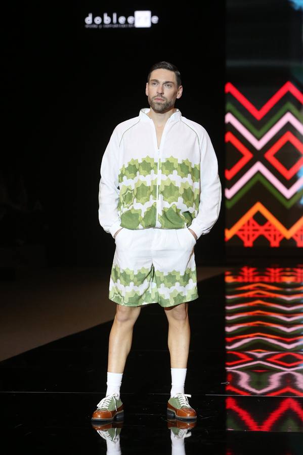 Detalles del desfile del diseñador Antonio Gutiérrez en SIMOF 2025