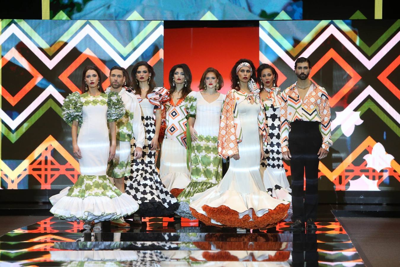 Detalles del desfile del diseñador Antonio Gutiérrez en SIMOF 2025