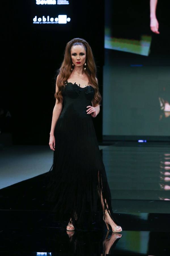 Detalles del desfile del diseñador Antonio Gutiérrez en SIMOF 2025