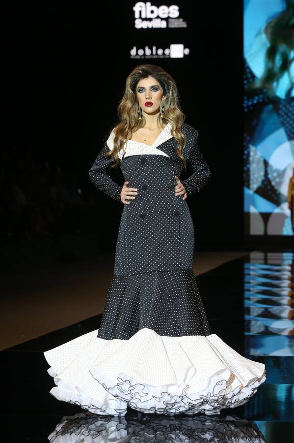 Detalles del desfile del diseñador Antonio Gutiérrez en SIMOF 2025