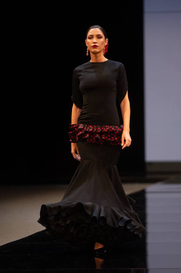 Detalles del desfile del diseñador Guillermo Peralta en SIMOF 2025