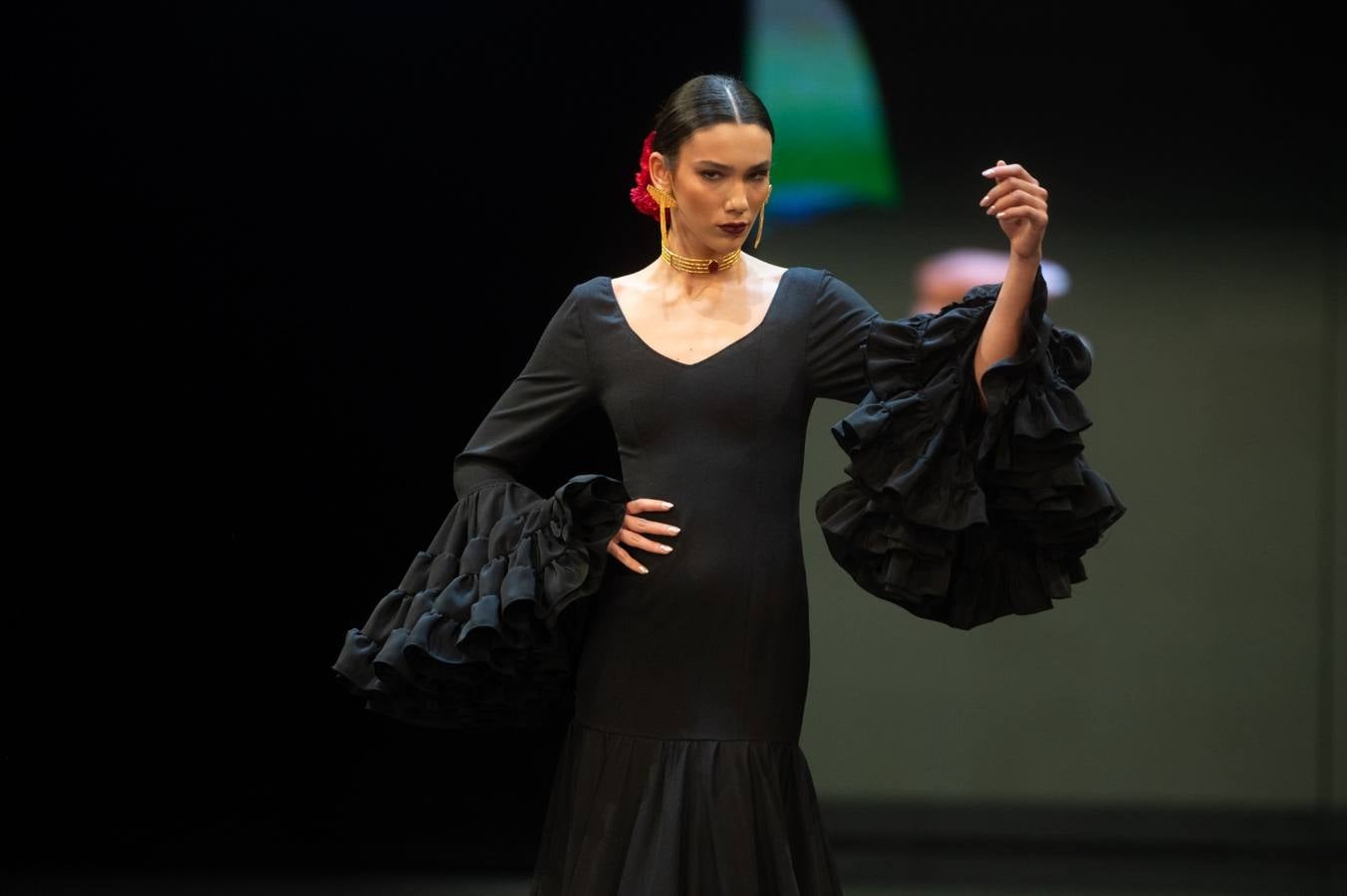 Detalles del desfile del diseñador Guillermo Peralta en SIMOF 2025