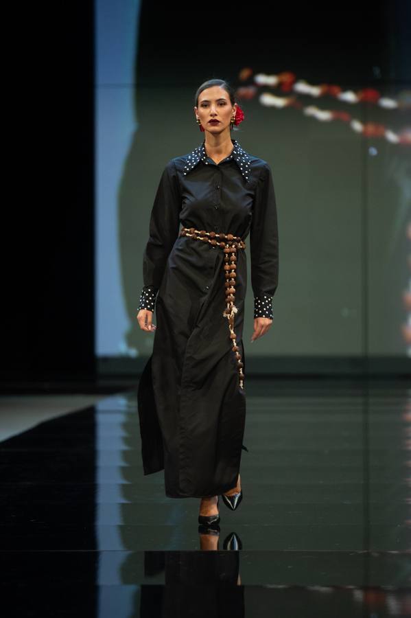 Detalles del desfile del diseñador Guillermo Peralta en SIMOF 2025