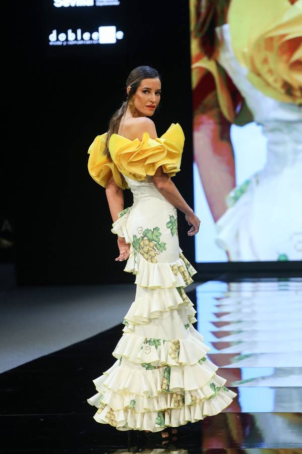 Detalles del desfile del diseñador José Raposo en SIMOF 2025