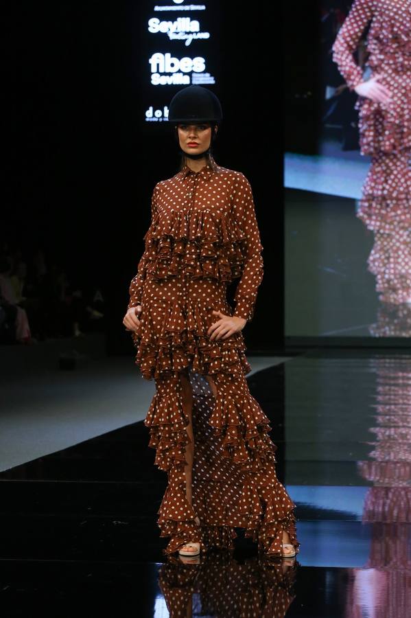 Detalles del desfile del diseñador José Raposo en SIMOF 2025