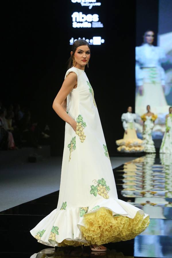 Detalles del desfile del diseñador José Raposo en SIMOF 2025