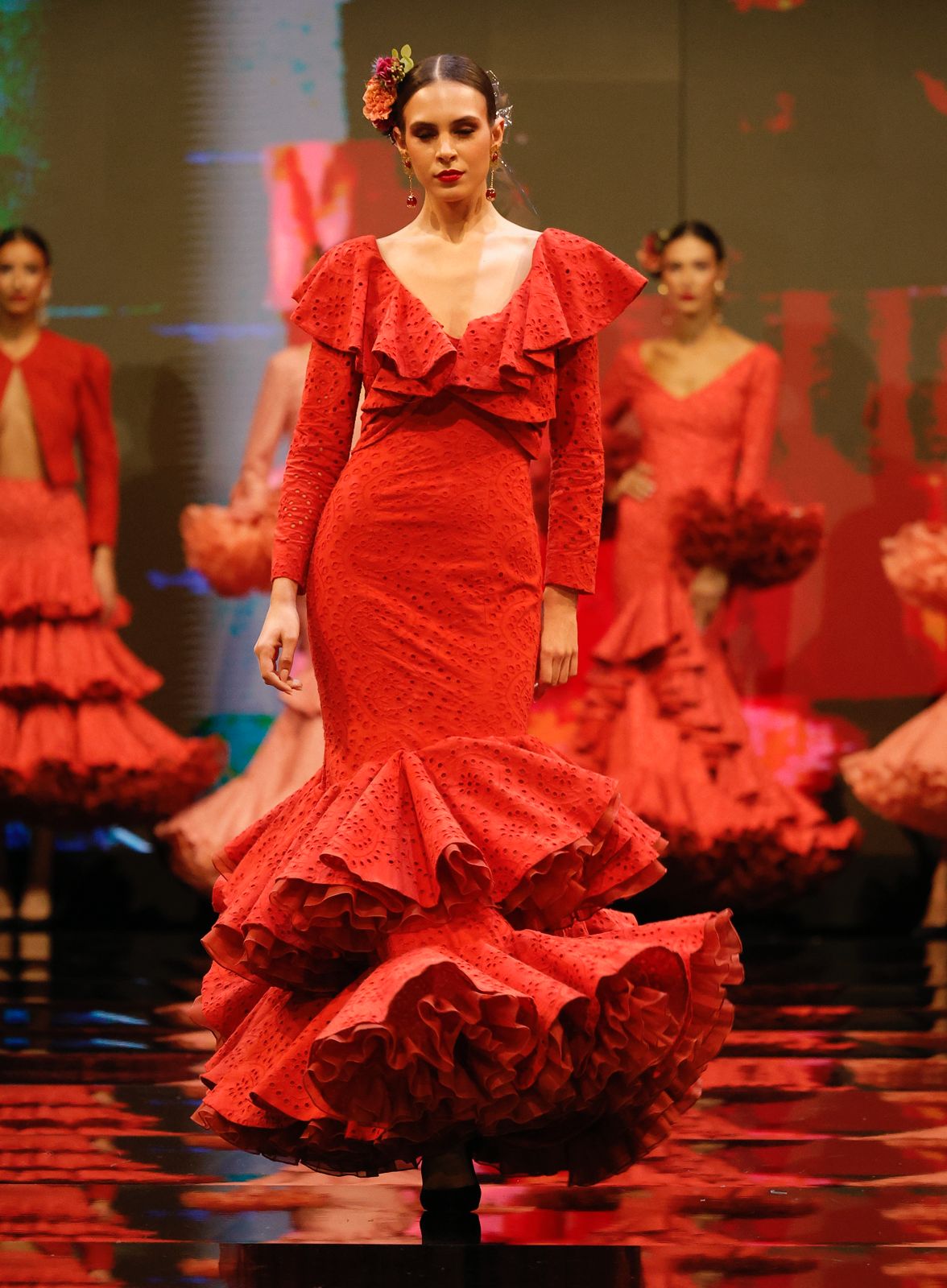 El desfile de Alejandro Andana y Yolanda Rivas en SIMOF 2025, en imágenes