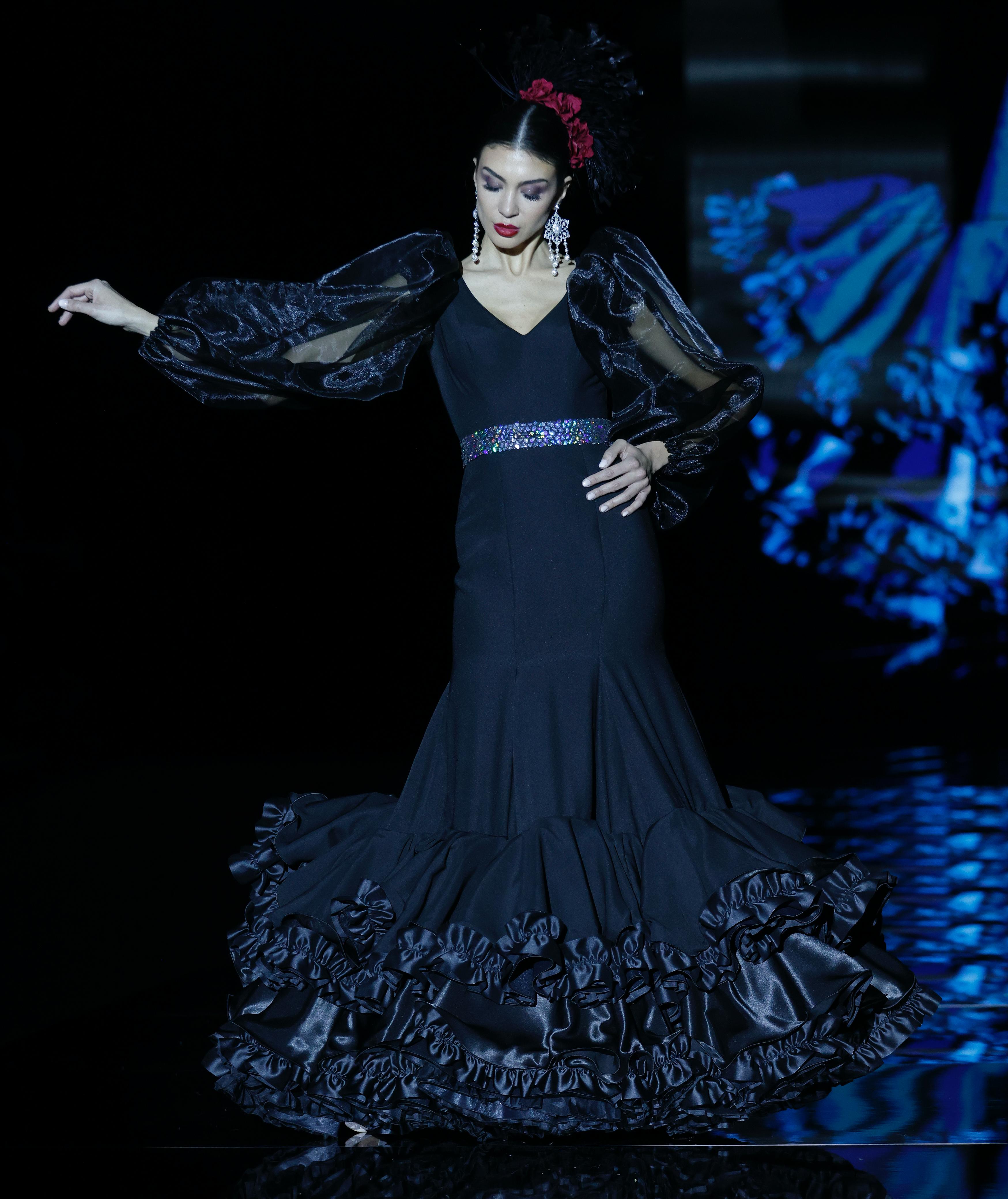 El desfile de Alejandro Andana y Yolanda Rivas en SIMOF 2025, en imágenes