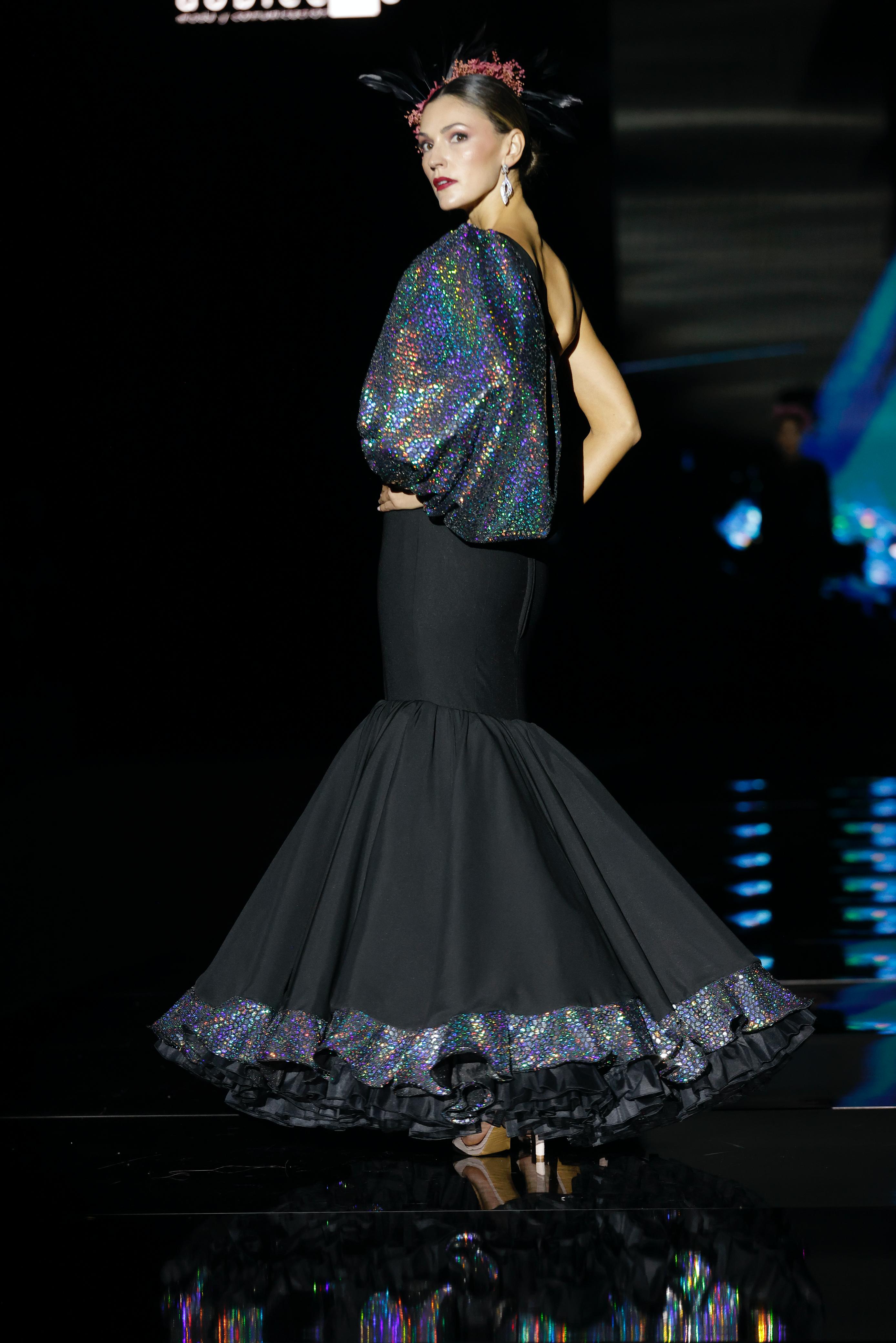 El desfile de Alejandro Andana y Yolanda Rivas en SIMOF 2025, en imágenes