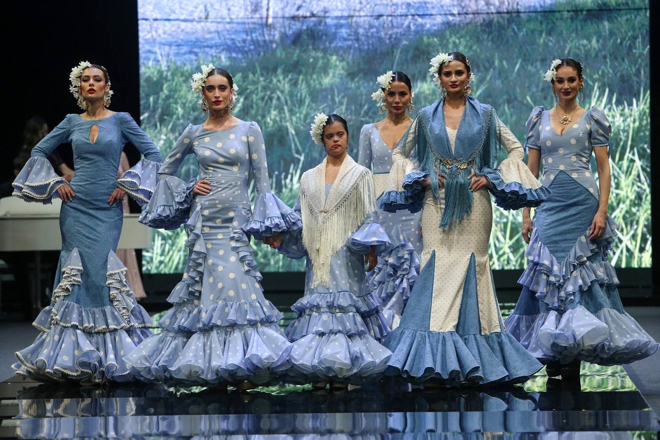 La colección es Sonibel hace un repaso a la historia de esta firma de moda flamenca