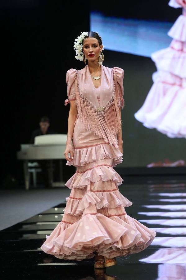 La colección es Sonibel hace un repaso a la historia de esta firma de moda flamenca