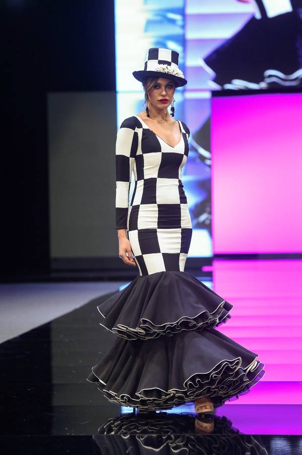 Desfile de Diseño Hermanas Serrano en SIMOF 2025