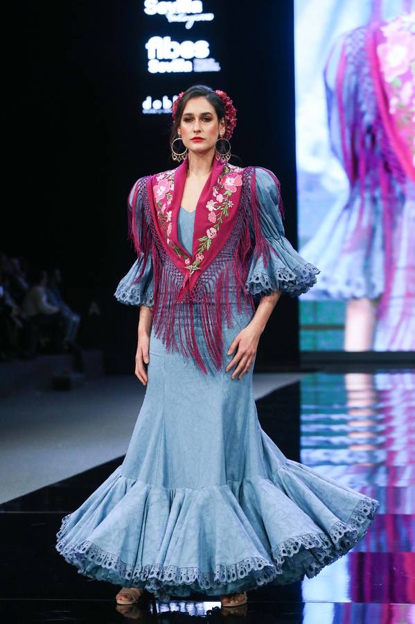 Desfile de Diseño Hermanas Serrano en SIMOF 2025