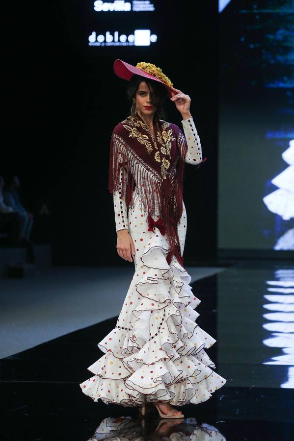 Desfile de Diseño Hermanas Serrano en SIMOF 2025