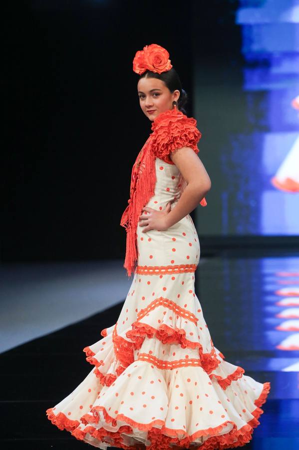 Desfile de Diseño Hermanas Serrano en SIMOF 2025