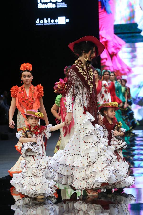 Desfile de Diseño Hermanas Serrano en SIMOF 2025