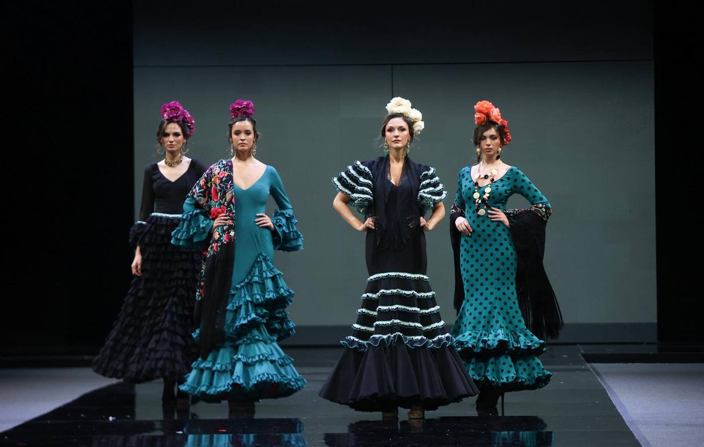 Desfile de Maricruz & Montecarlo desde 1958 en SIMOF 2025