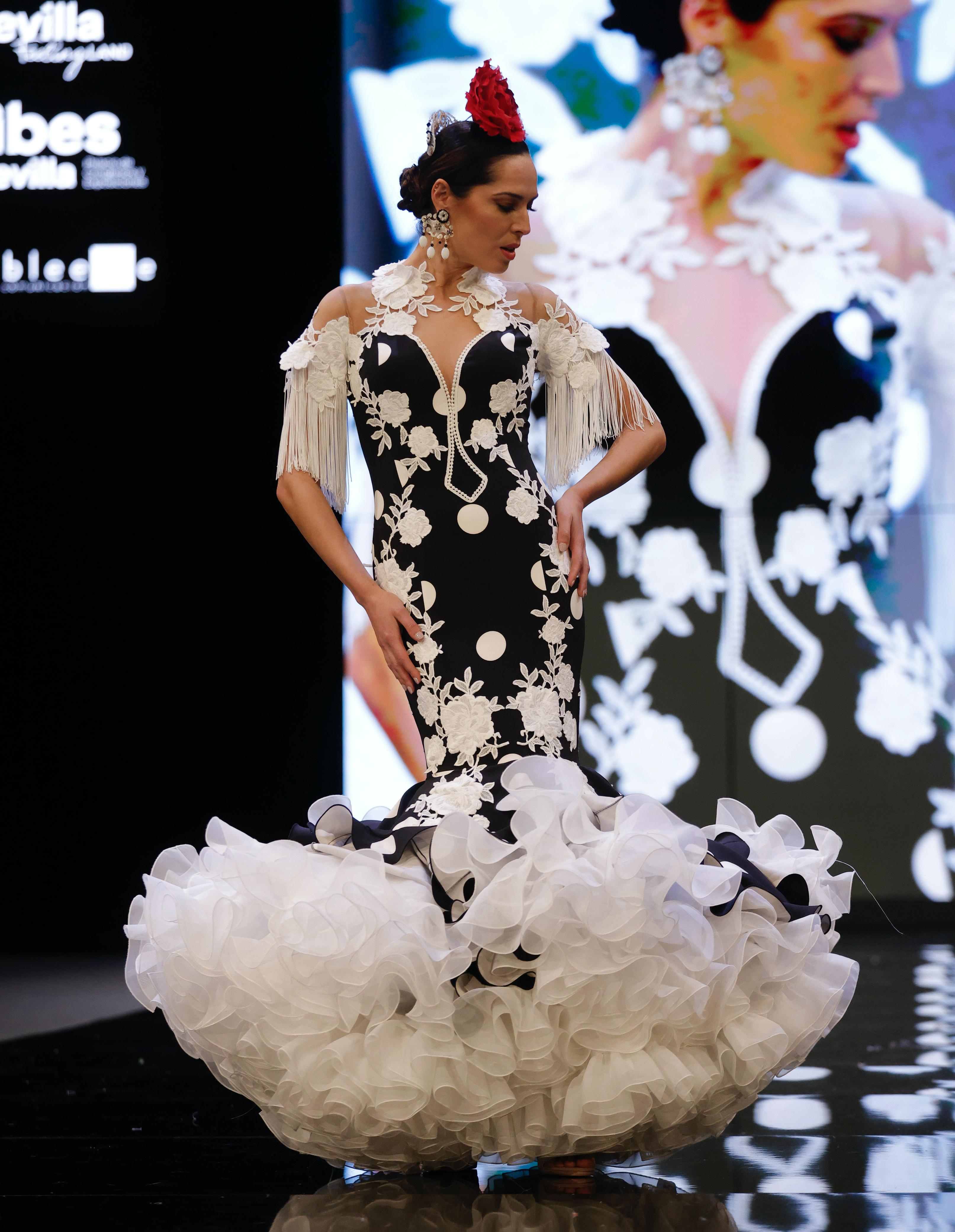 El desfile de Teresa Ninú Atelier en SIMOF 2025
