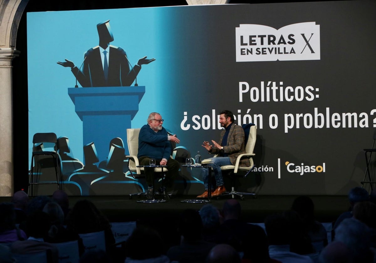Fernando Savater y Antonio Lucas en la Fundación Cajasol en Sevilla
