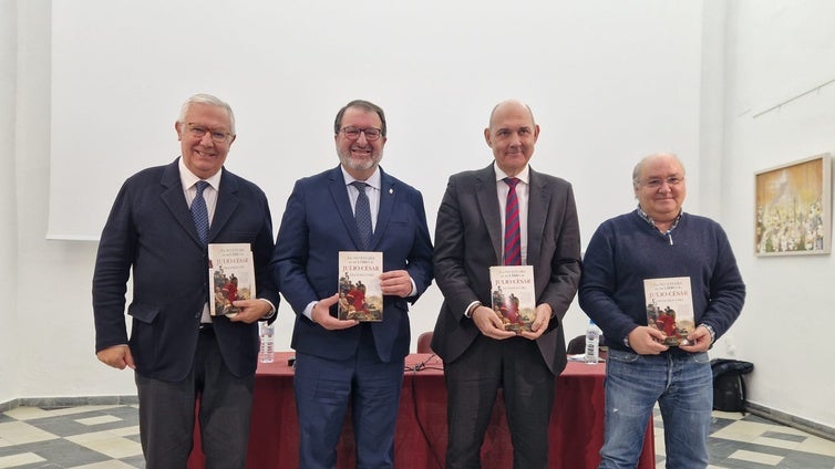 Francisco Uría presenta en Carmona su tercer libro dedicado al emperador Julio César